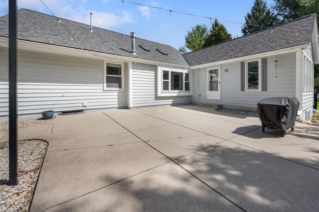 N71W23321 Good Hope ROAD, Sussex, WI 53089