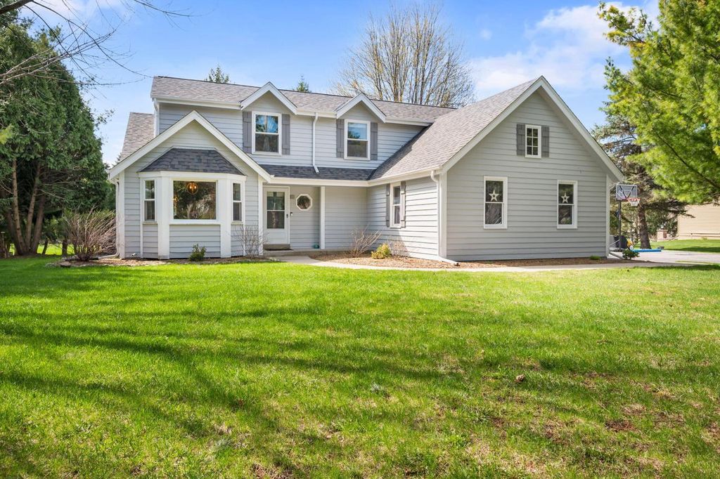 N71W23321 Good Hope ROAD, Sussex, WI 53089