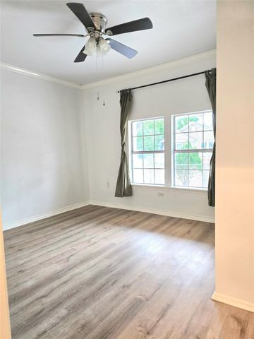 6637 Avenue T, Houston, TX 77011