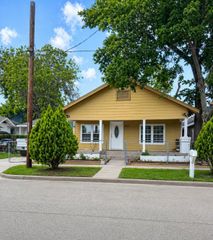6637 Avenue T, Houston, TX 77011