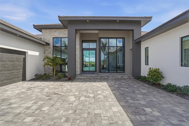 262 CRYSTAL WATERS DRIVE, Sarasota, FL 34240