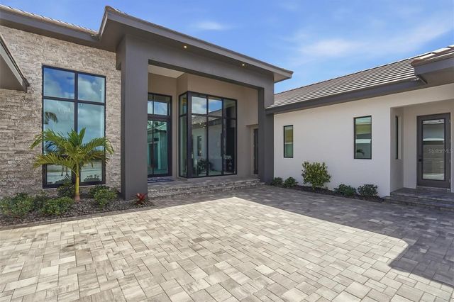 262 CRYSTAL WATERS DRIVE, Sarasota, FL 34240