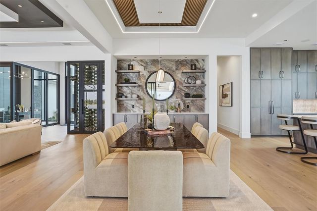 262 CRYSTAL WATERS DRIVE, Sarasota, FL 34240