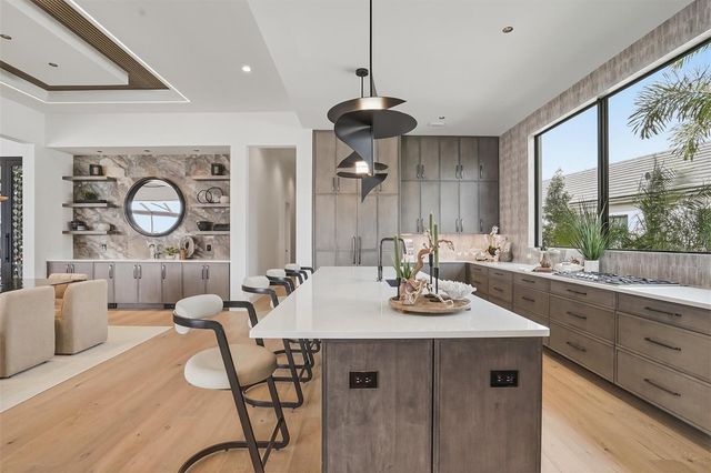 262 CRYSTAL WATERS DRIVE, Sarasota, FL 34240