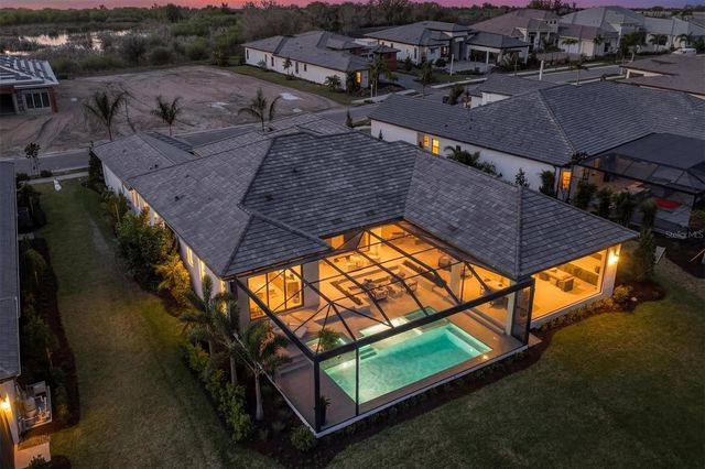 262 CRYSTAL WATERS DRIVE, Sarasota, FL 34240