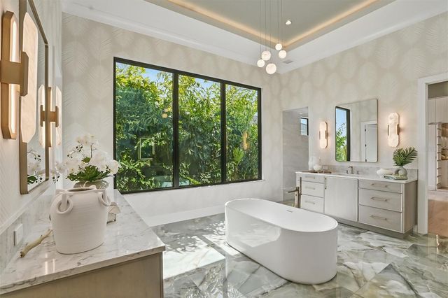 262 CRYSTAL WATERS DRIVE, Sarasota, FL 34240