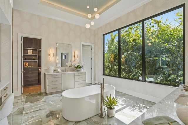 262 CRYSTAL WATERS DRIVE, Sarasota, FL 34240