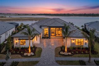 262 CRYSTAL WATERS DRIVE, Sarasota, FL 34240