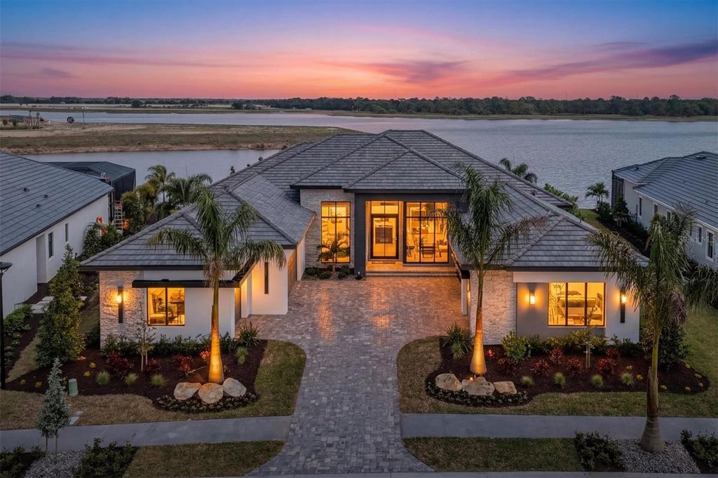 262 CRYSTAL WATERS DRIVE, Sarasota, FL 34240