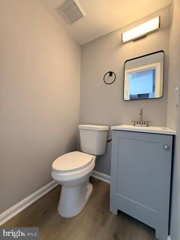 146 MARINE OAKS DR, Essex, MD 21221