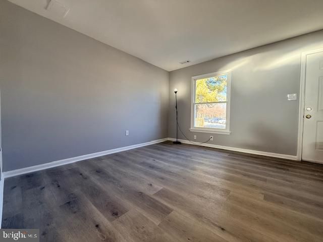 146 MARINE OAKS DR, Essex, MD 21221