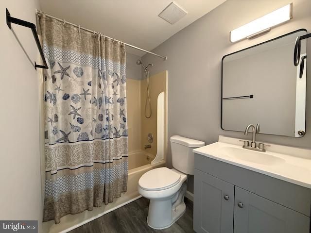 146 MARINE OAKS DR, Essex, MD 21221