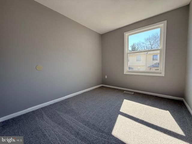 146 MARINE OAKS DR, Essex, MD 21221