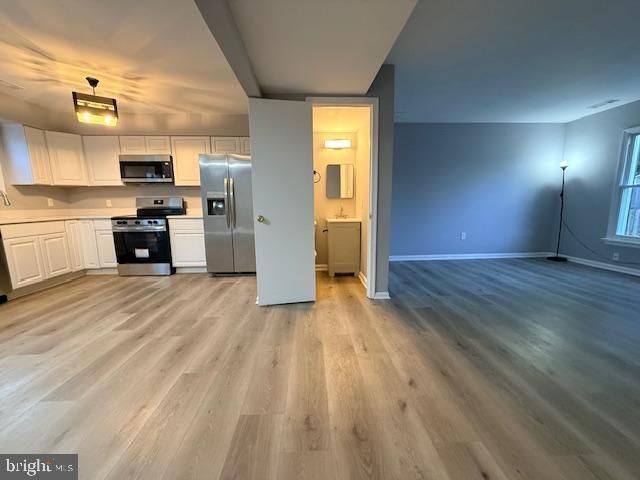 146 MARINE OAKS DR, Essex, MD 21221