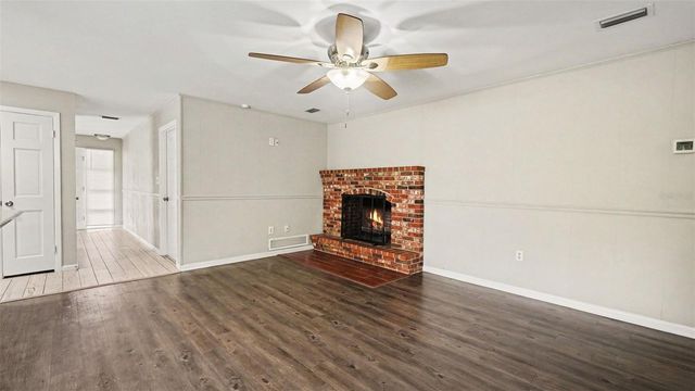 2135 NE 6TH PLACE, Ocala, FL 34470