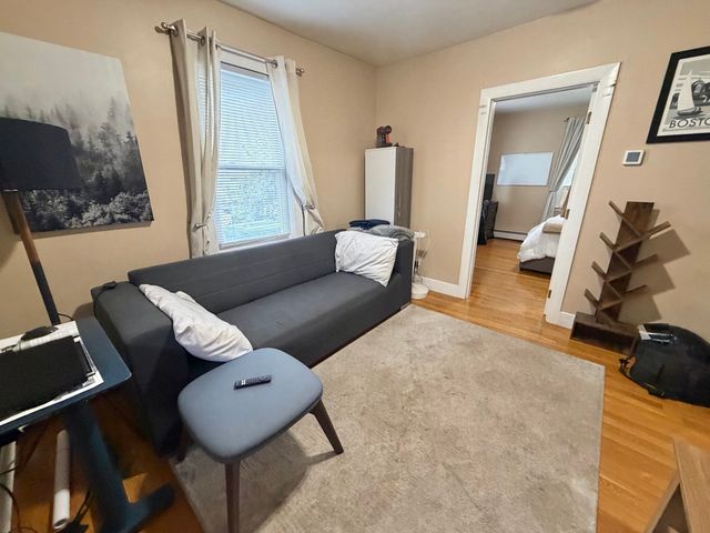 5 Cottage Ln 1, Watertown, MA 02472