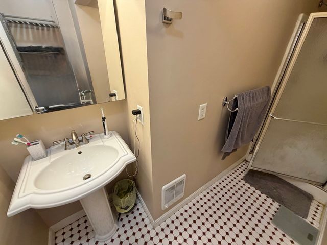 5 Cottage Ln 1, Watertown, MA 02472