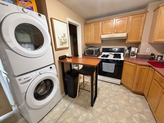 5 Cottage Ln 1, Watertown, MA 02472
