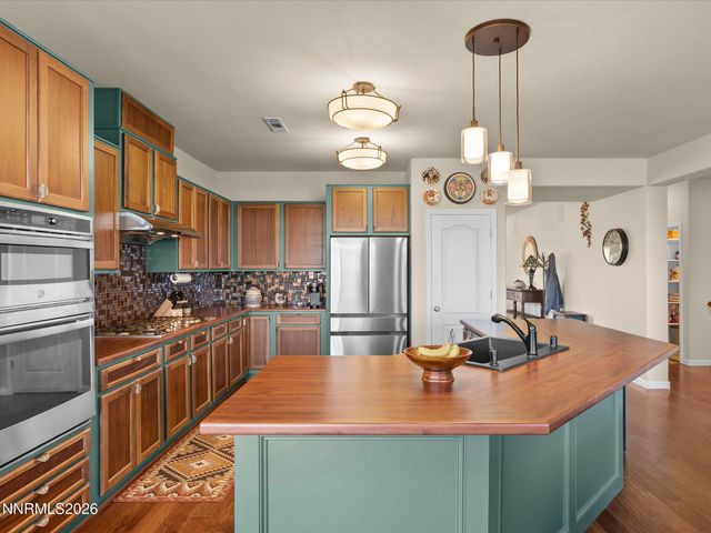 4430 Dancing Moon Court, Sparks, NV 89436