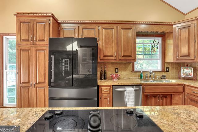 4740 Matthews Park Drive, Snellville, GA 30039