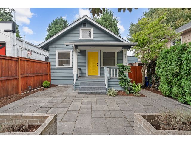 2817 Ne WEIDLER St, Portland, OR 97232