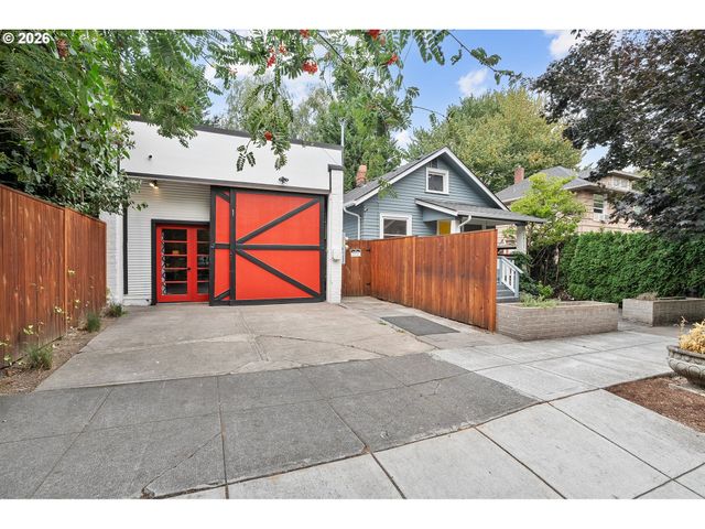 2817 Ne WEIDLER St, Portland, OR 97232