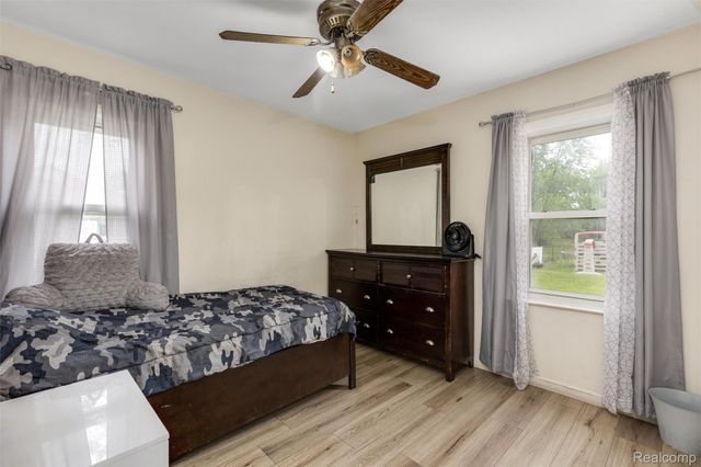 8181 Vermont Avenue, Warren, MI 48093
