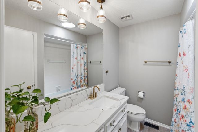 8300 E Brookhollow, Wichita, KS 67206