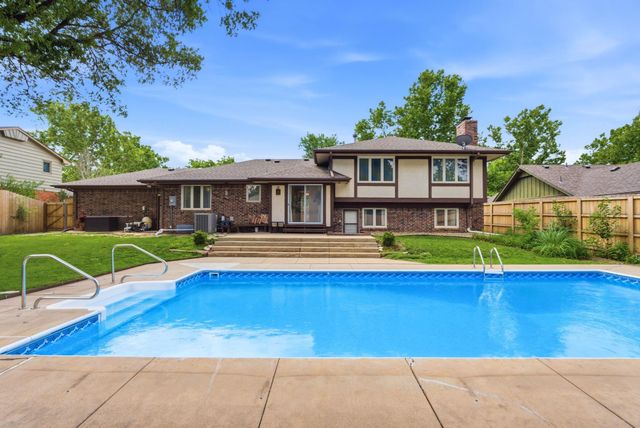 8300 E Brookhollow, Wichita, KS 67206