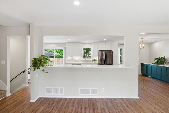 8300 E Brookhollow, Wichita, KS 67206