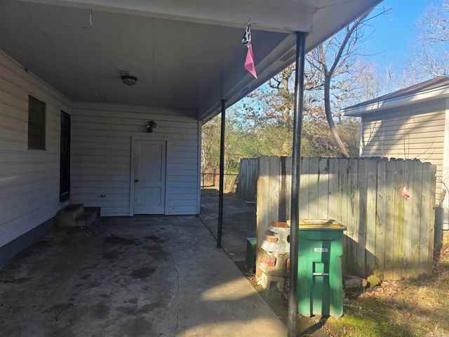 3220 Whitfield Street, Little Rock, AR 72204