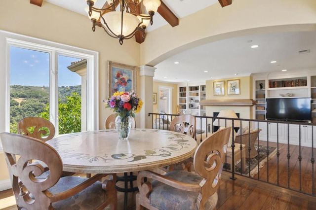 7 Redberry, Portola Valley, CA 94028