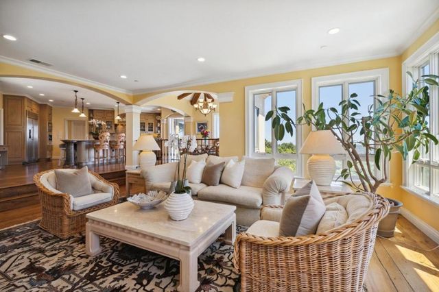 7 Redberry, Portola Valley, CA 94028