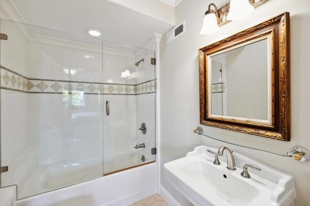 7 Redberry, Portola Valley, CA 94028