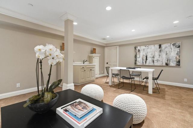 7 Redberry, Portola Valley, CA 94028