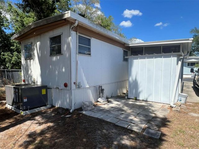 7801 34TH AVENUE N 88, St Petersburg, FL 33710