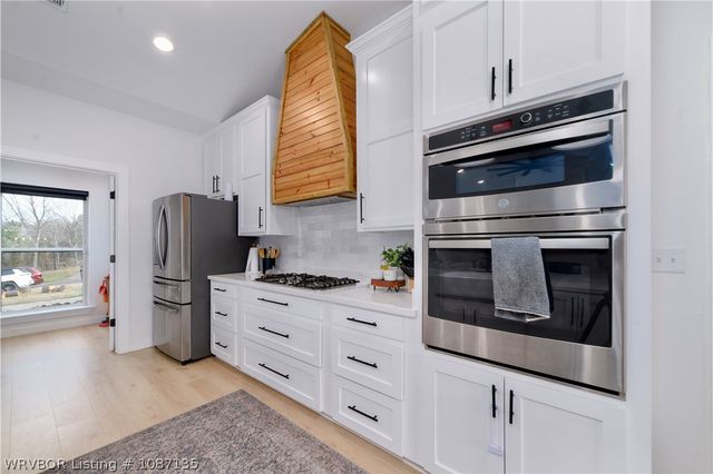 2323 S Coker Street, Greenwood, AR 72936