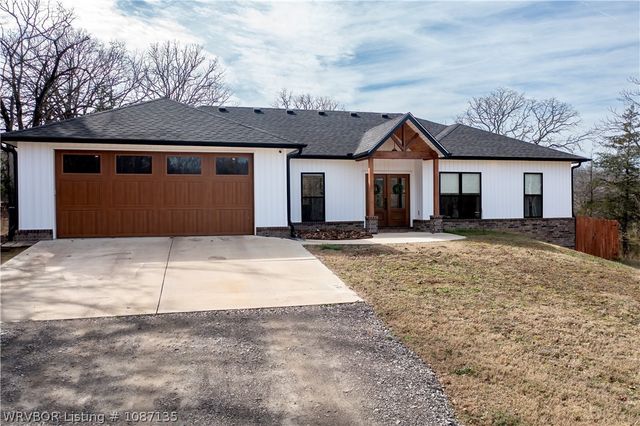 2323 S Coker Street, Greenwood, AR 72936