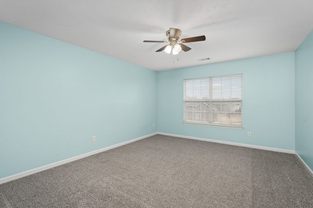 102 Clairmonte Ln, Hendersonville, TN 37075