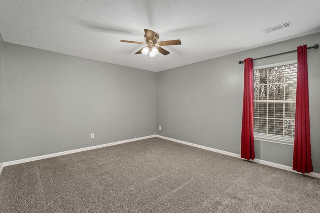 102 Clairmonte Ln, Hendersonville, TN 37075