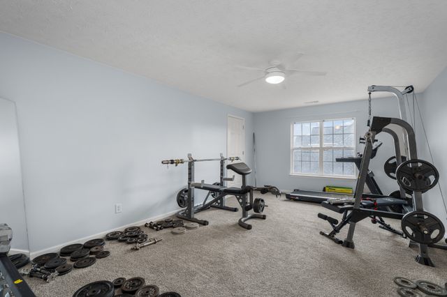 102 Clairmonte Ln, Hendersonville, TN 37075
