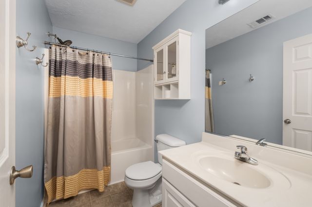 102 Clairmonte Ln, Hendersonville, TN 37075