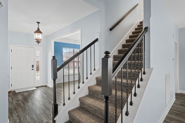 102 Clairmonte Ln, Hendersonville, TN 37075