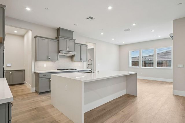 3024 Atirro Way, Rancho Cordova, CA 95742