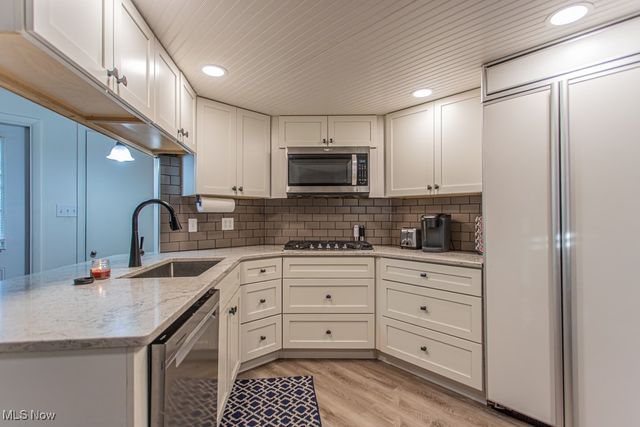 4453 N Leavitt, Warren, OH 44485