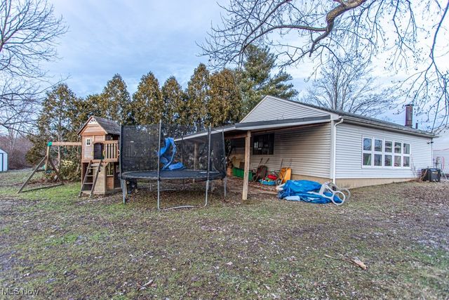 4453 N Leavitt, Warren, OH 44485