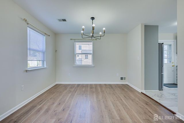 17 Idlewild Road, Edison, NJ 08817