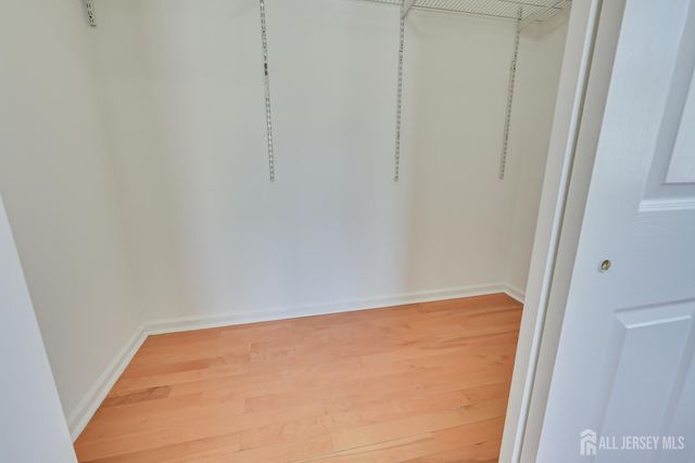 17 Idlewild Road, Edison, NJ 08817