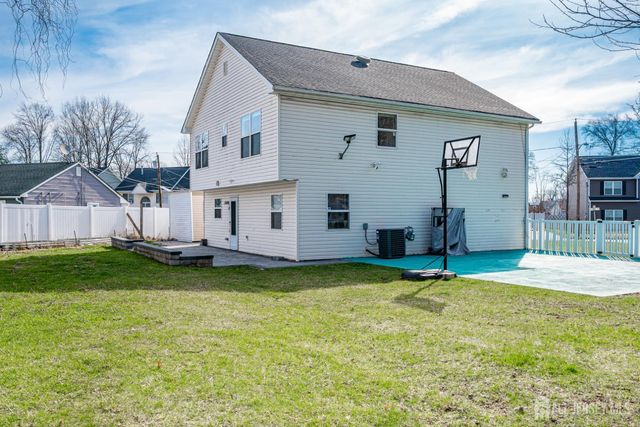 17 Idlewild Road, Edison, NJ 08817