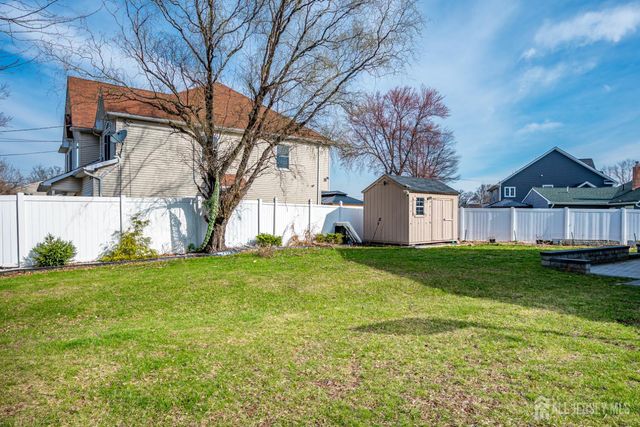 17 Idlewild Road, Edison, NJ 08817